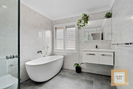 Property photo of 4 Comet Circuit Beaumont Hills NSW 2155