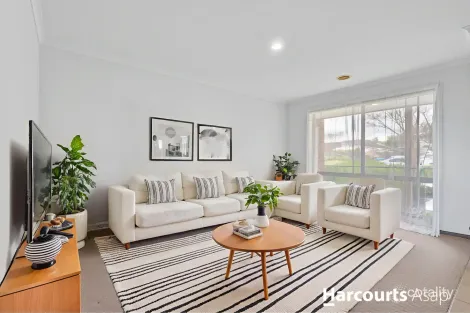 Property photo of 14 Robusta Avenue Cranbourne VIC 3977
