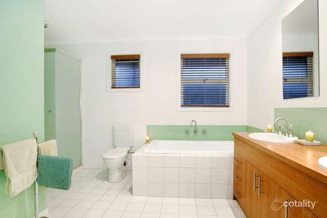 Property photo of 323 Yallambie Road Yallambie VIC 3085