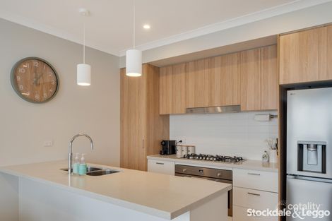 Property photo of 33 Lithic Road Craigieburn VIC 3064