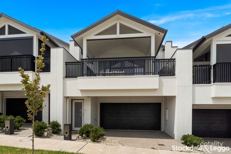 Property photo of 33 Lithic Road Craigieburn VIC 3064