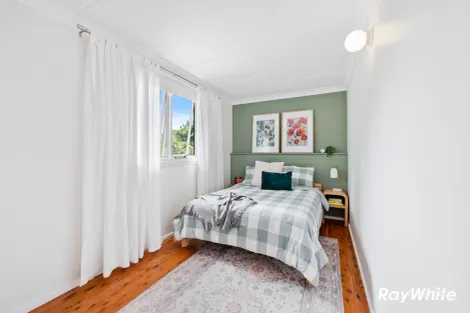 Property photo of 13 Surfside Avenue Mossy Point NSW 2537