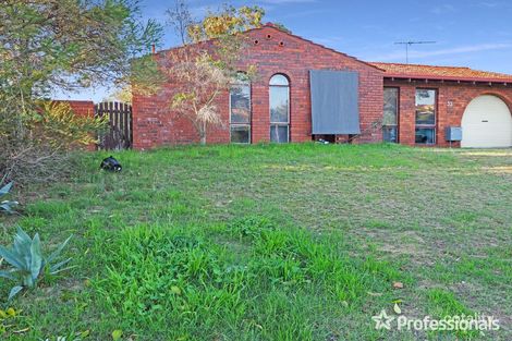 33 Flinders Ave, Hillarys, WA 6025
