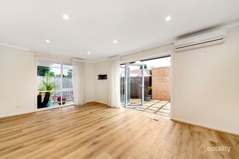 Property photo of 2/49 Oakleigh Road Carnegie VIC 3163
