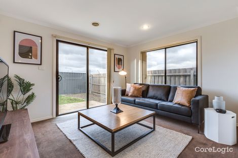 Property photo of 13 Mathisen Terrace Hillside VIC 3037