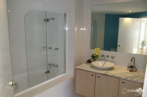 Property photo of 255 Varsity Parade Varsity Lakes QLD 4227