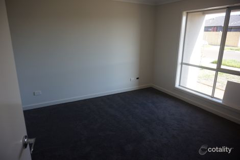 Property photo of 19 Oliver Way Maddingley VIC 3340