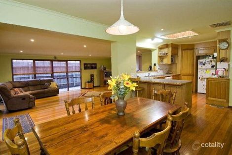 28 Nicholls St, Macleod, VIC 3085