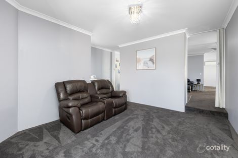 Property photo of 10 Quadrant Rise Halls Head WA 6210
