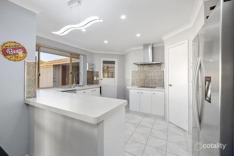 Property photo of 10 Quadrant Rise Halls Head WA 6210