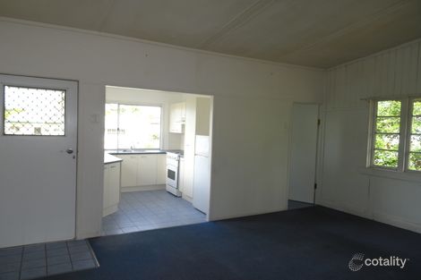 Property photo of 2/37 Fifth Avenue Sandgate QLD 4017