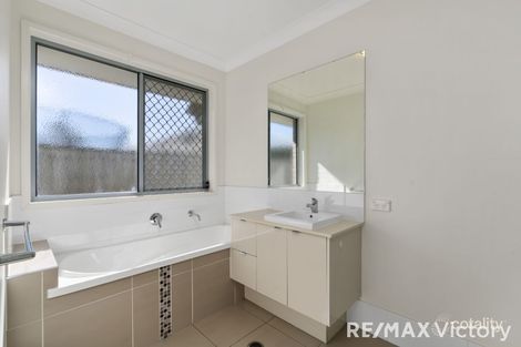 24 Sienna Dr, Morayfield, QLD 4506