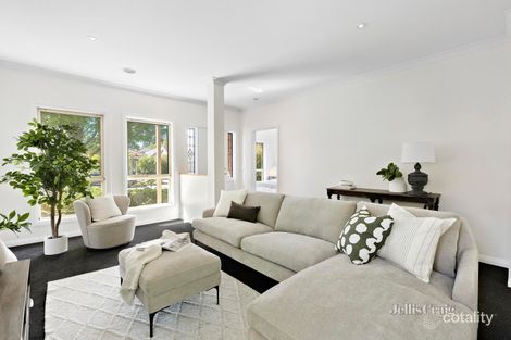 Property photo of 49 St Michaels Place Lake Gardens VIC 3355