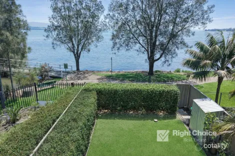 Property photo of 1A The Esplanade Oak Flats NSW 2529