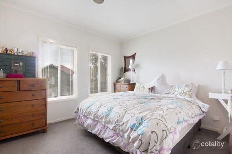 Property photo of 4 Balerno Circle Gowanbrae VIC 3043
