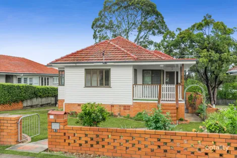 83 Fingal St, Tarragindi, QLD 4121