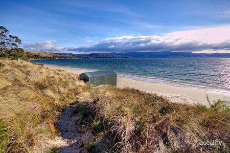 Property photo of 172 Nebraska Road Dennes Point TAS 7150