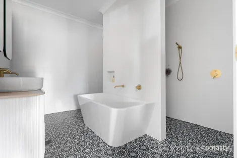 Property photo of 268 Lambert Street West Bathurst NSW 2795