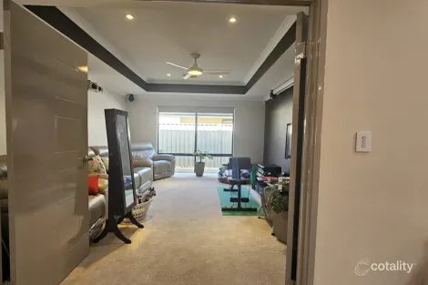 Property photo of 11 Magdalen Loop Piara Waters WA 6112