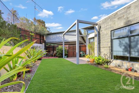 Property photo of 23 Golfers Retreat Halls Head WA 6210