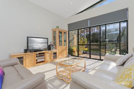 Property photo of 23 Golfers Retreat Halls Head WA 6210