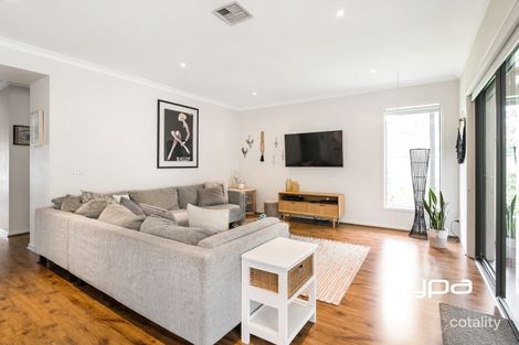 Property photo of 18 Hawkins Court Sunbury VIC 3429