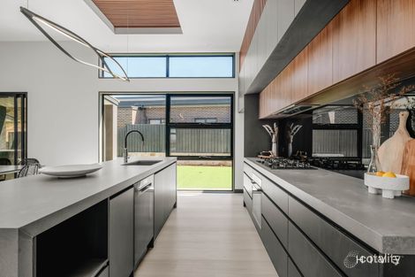 Property photo of 24 Frazer Simons Way Taylor ACT 2913