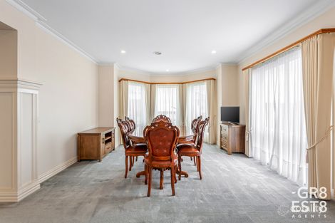 Property photo of 66 Montbrae Circuit Narre Warren North VIC 3804