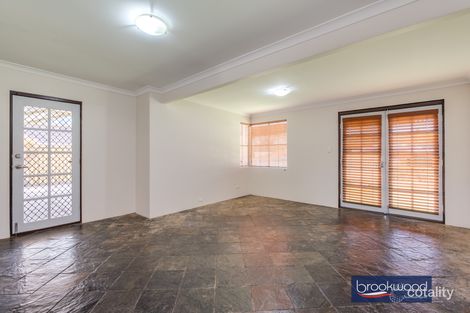 Property photo of 23 Markham Way Swan View WA 6056