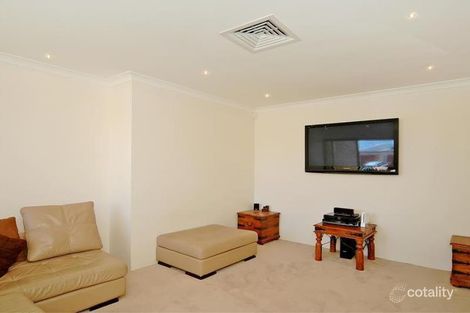 Property photo of 33 Seaspray Crescent Jindalee WA 6036