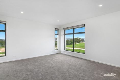 Property photo of 17 Garraway Crescent Googong NSW 2620