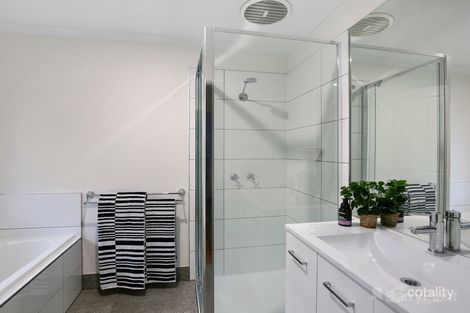 Property photo of 2/4A Berry Road Bayswater North VIC 3153