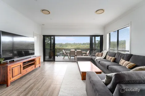 4 The Crescent, Helensburgh, NSW 2508