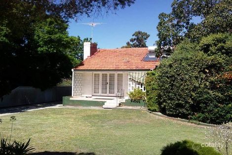 32 Ravenswood Dr, Nollamara, WA 6061