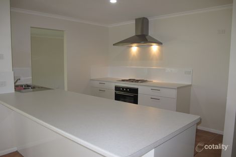 5 Issell Pl, Highland Park, QLD 4211