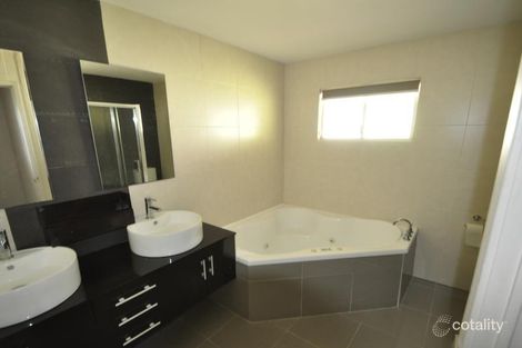 Property photo of 2146 Round Hill Road Round Hill QLD 4677