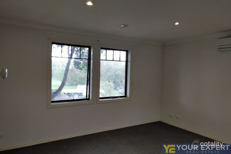 Property photo of 12 John Fisher Drive Berwick VIC 3806