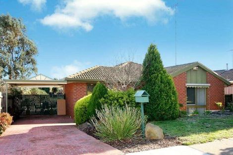 Property photo of 31 Bowman Drive Mill Park VIC 3082