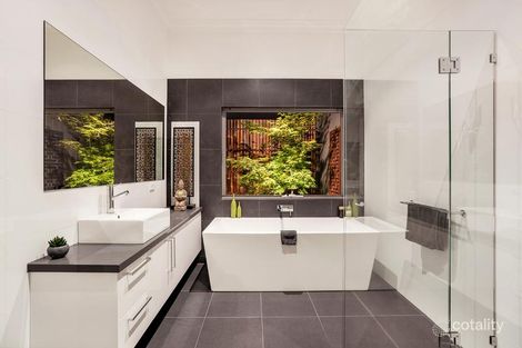 Property photo of 21 Shaw Street Ivanhoe VIC 3079