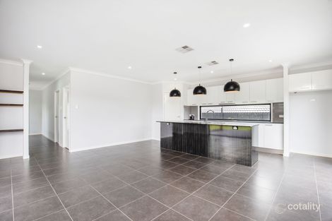 Property photo of 8 Landing Circuit Springfield Lakes QLD 4300