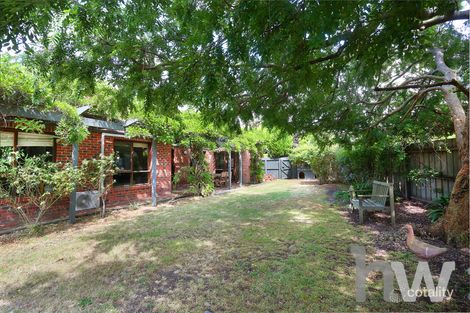 Property photo of 8 Lindholme Court Highton VIC 3216