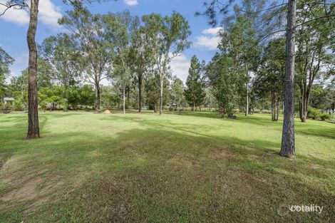 Property photo of 29 Pine Crescent Esk QLD 4312