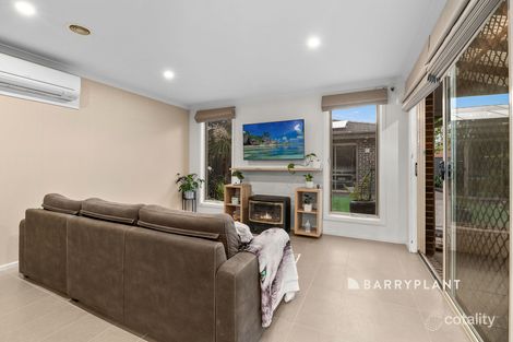 Property photo of 6 Aspect Lane Cranbourne North VIC 3977