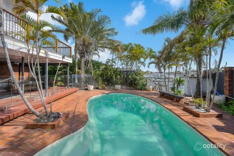 Property photo of 1 Courageous Court Newport QLD 4020