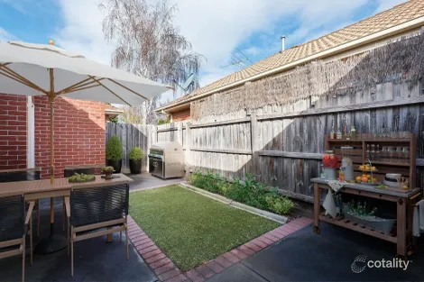 Property photo of 6A Yendon Road Carnegie VIC 3163