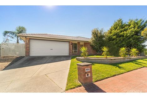 15 GRASSWREN CL, LANGWARRIN, VIC 3910