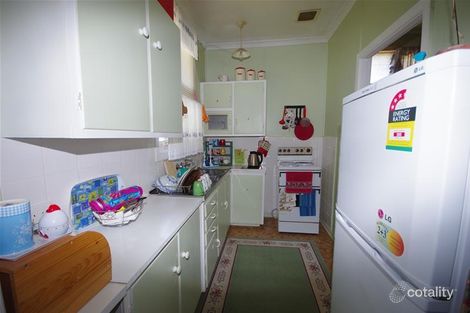 Property photo of 32 Macassar Street Cowra NSW 2794
