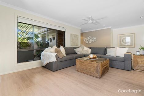 Property photo of 3 Boonah Court Helensvale QLD 4212
