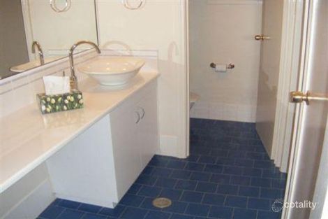 Property photo of 5 Kerr Place Orange NSW 2800