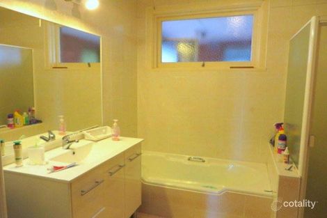 Property photo of 20 Tonitto Avenue Peakhurst NSW 2210